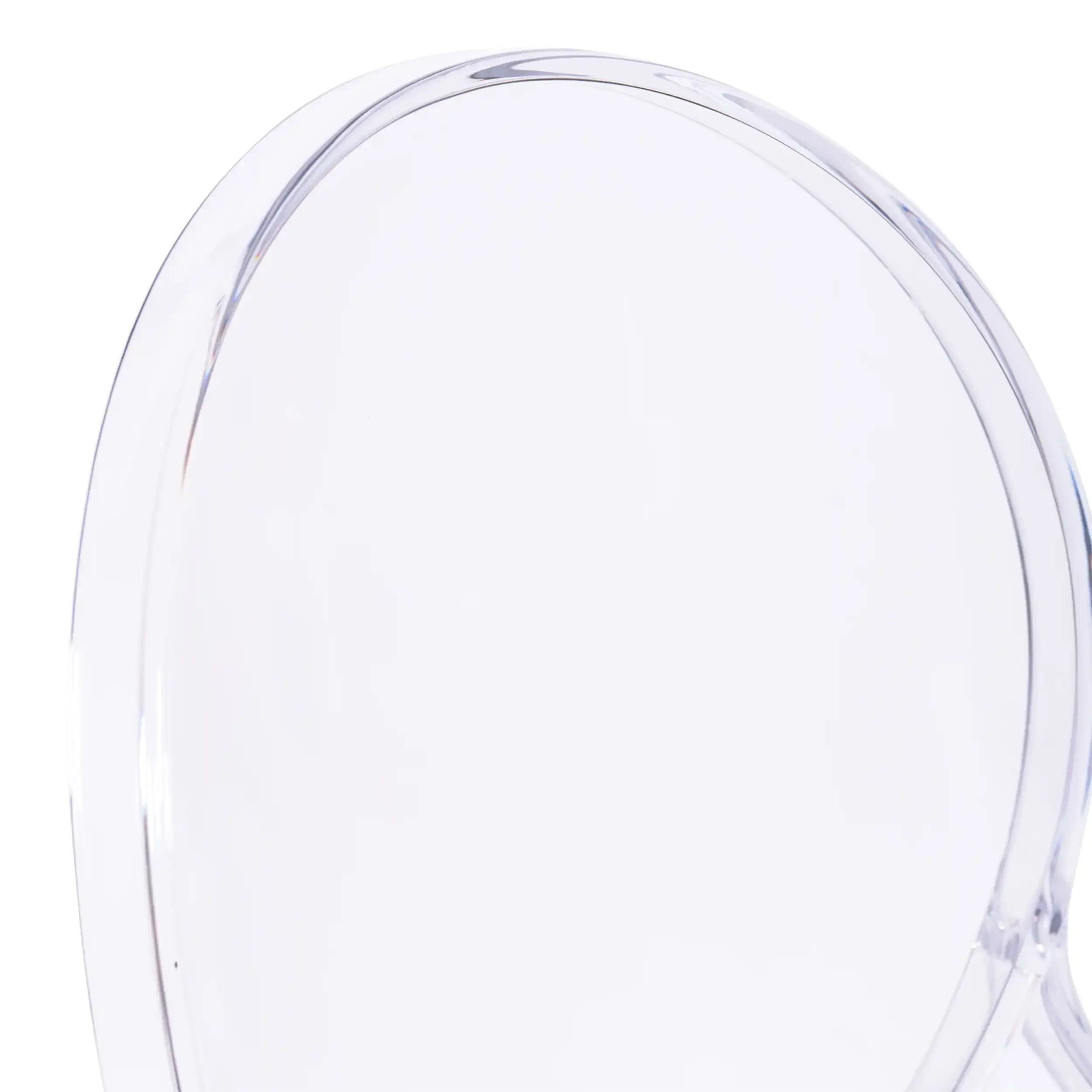 Louisiana läpinäkyvä moderni vieraanvaraisuus tuoli - Mobelarium