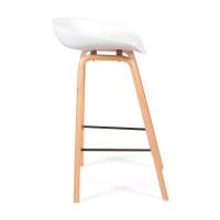 Holen Sie sich den Nordic-Hocker aus Buchenholz – Mueble Design