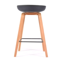 Hanki Jakkara Skandinaavinen in Beech Wood - Mobelarium