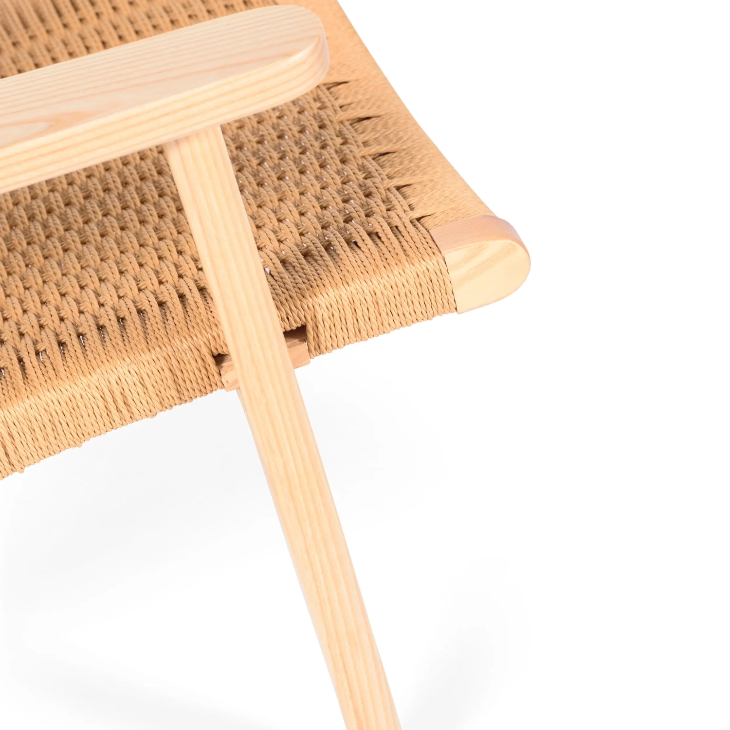 Poltrona Catani CH25 | Design scandinavo in frassino e corda naturale