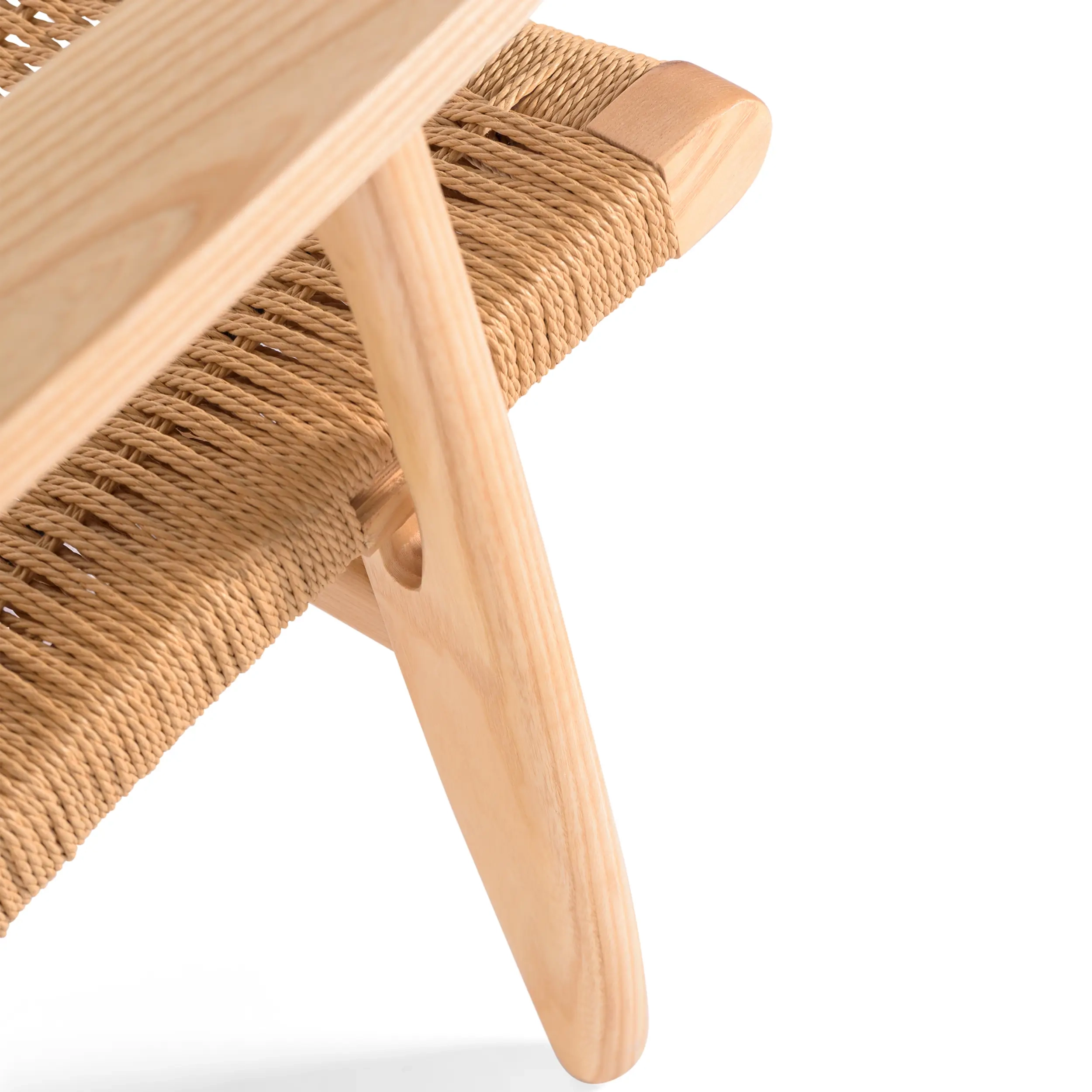 Křeslo Catani CH25 | Skandinávský design z jasanu a přírodního lana