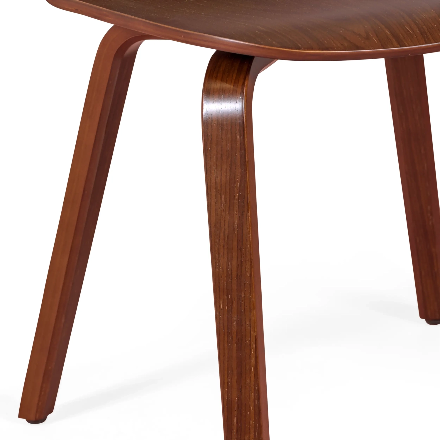 Silla de diseño nórdica Hut en madera de nogal | Estilo escandinavo elegante