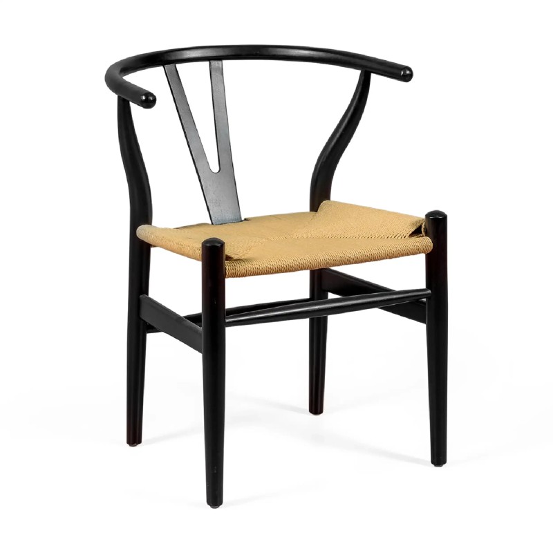 Replica della sedia Wishbone CH24 in legno colorato