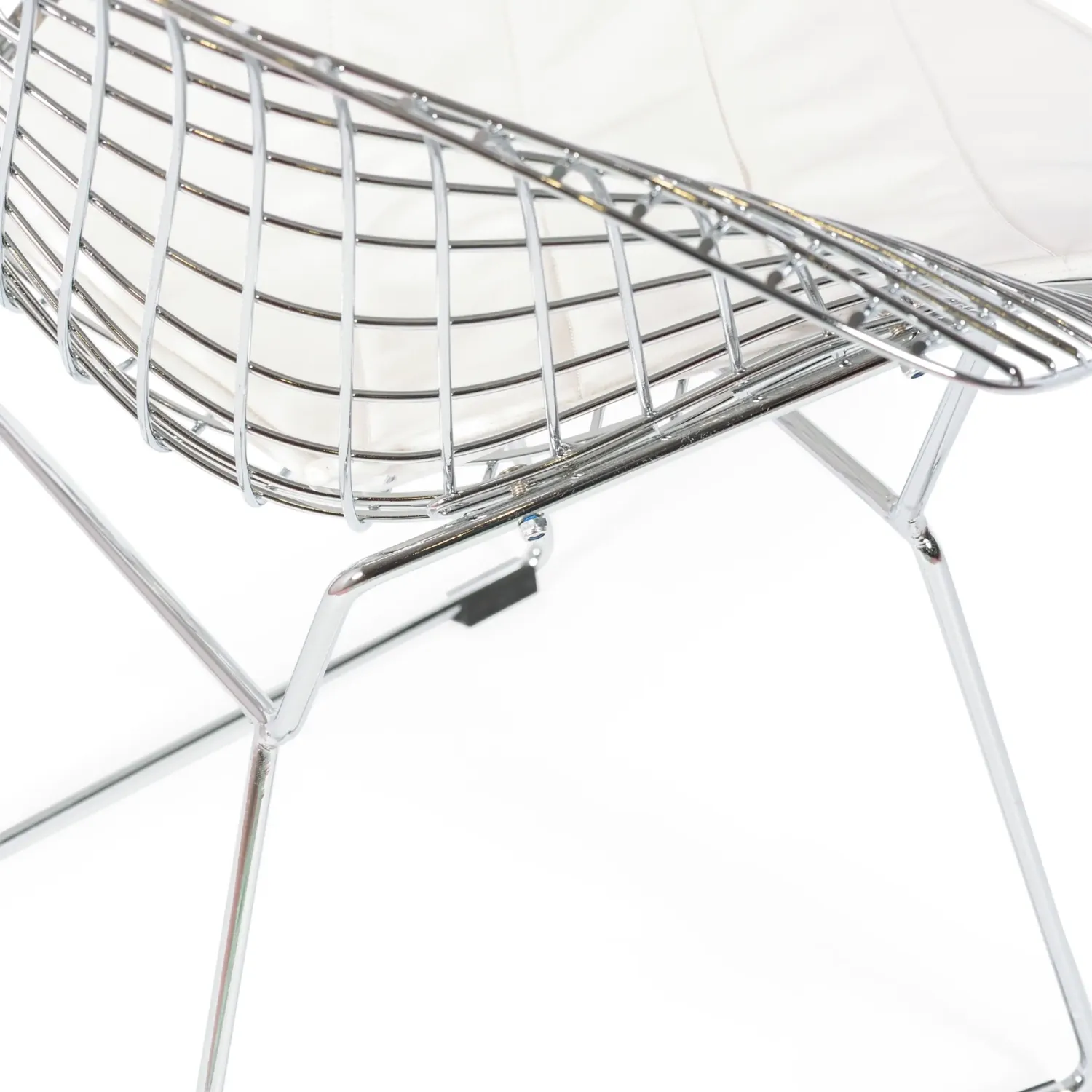 Replica Diamond-stoel in verchroomd staal en kunstlederen kussen - Bertoia Collection
