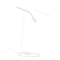 Jhon bordslampa - Arne Jacobsen-inspirerad design i stål