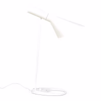 Jhon Tischleuchte | Arne Jacobsen inspiriertes Design aus Stahl