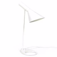 Jhon bordslampa - Arne Jacobsen-inspirerad design i stål