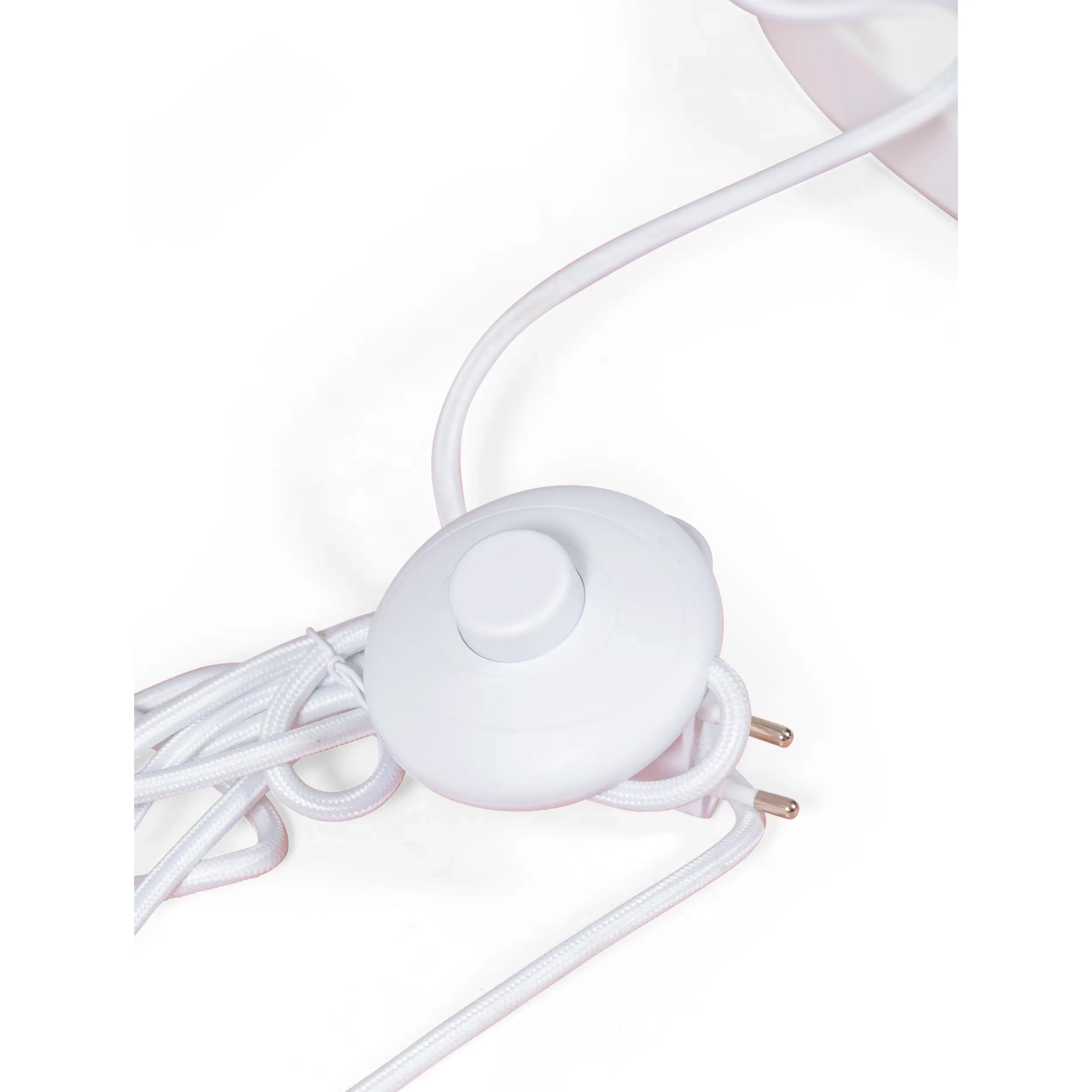 Jhon lattiavalaisin | Arne Jacobsenin inspiroima muotoilu teräksestä