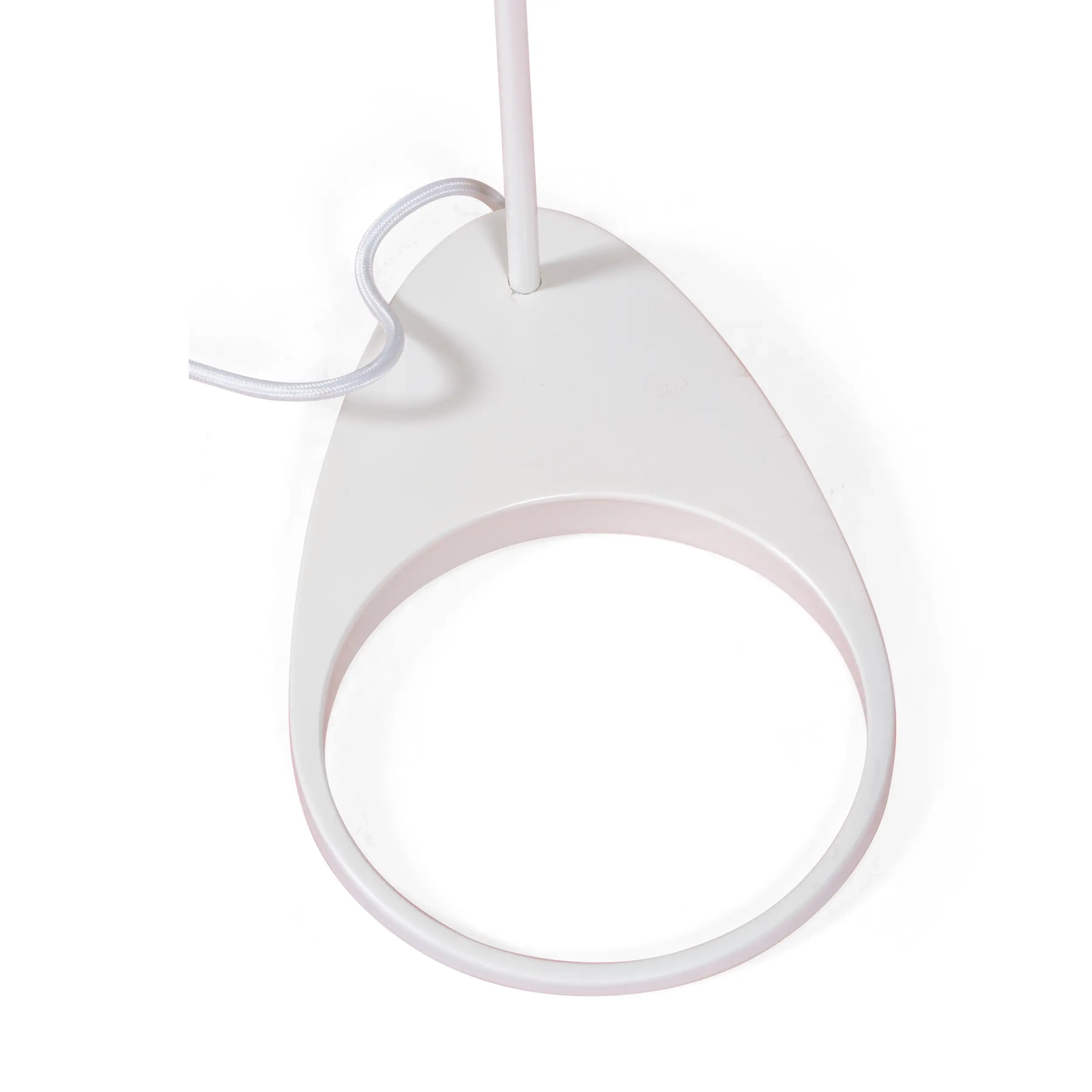 Jhon lattiavalaisin | Arne Jacobsenin inspiroima muotoilu teräksestä