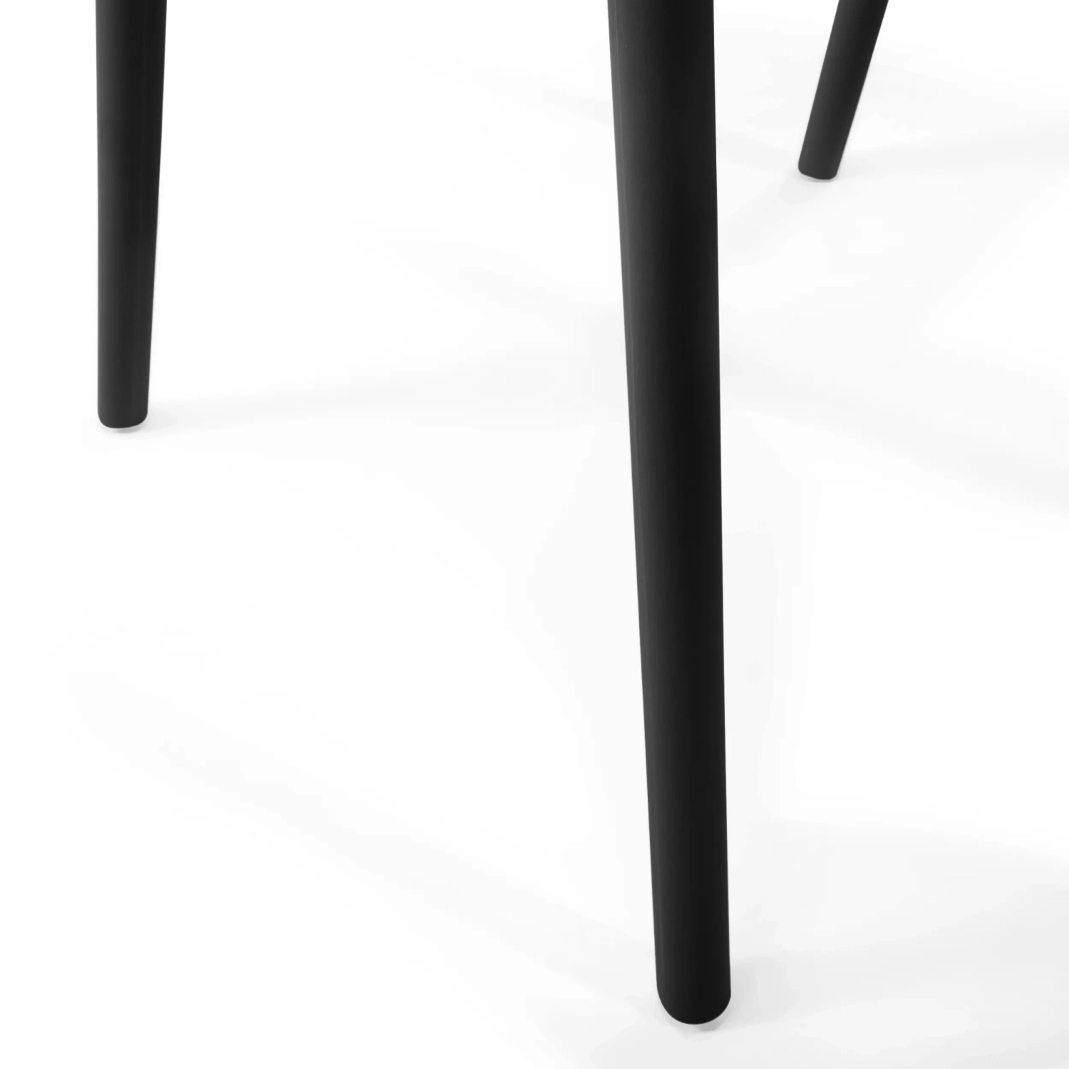 Silla apilable con reposabrazos para interior y exterior - Pierre