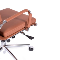 Silla de oficina Task de cuero italiano con respaldo alto | Diseño elegante