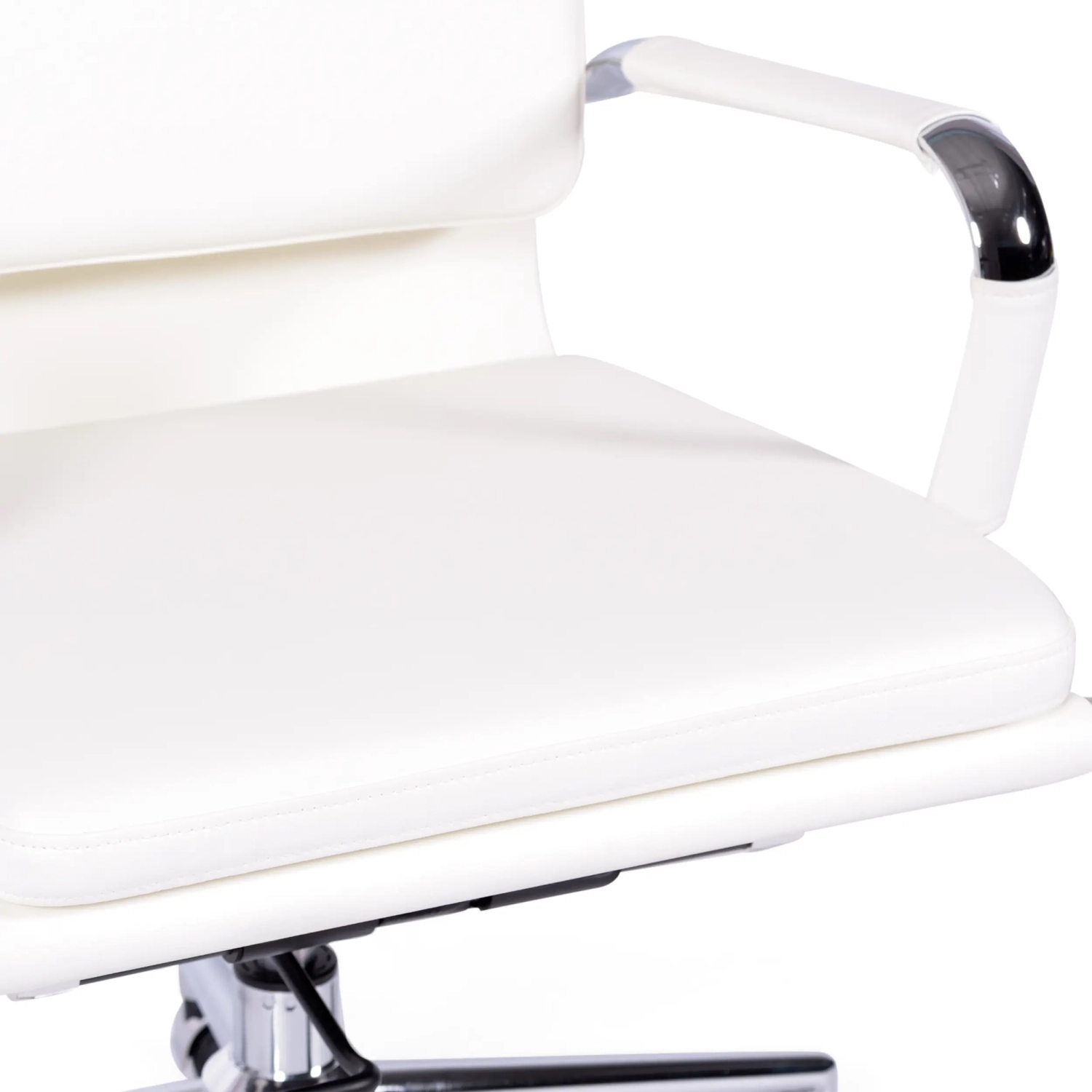 Task Kontorsstol i italienskt läder med hög rygg och elegant design