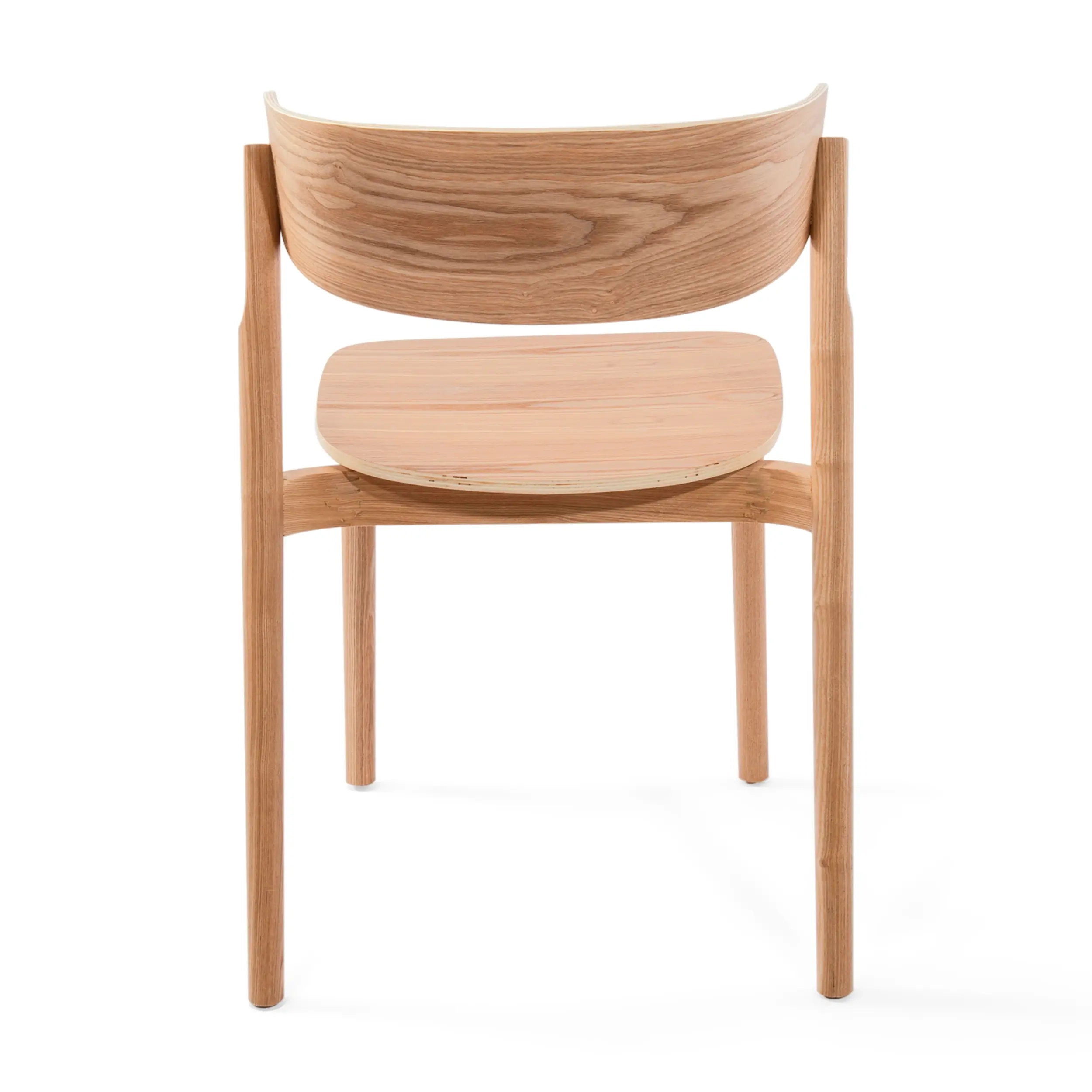 Matstol i naturask Notorius | Elegant design skandinavien