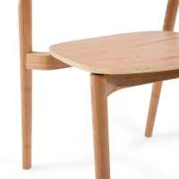 Matstol i naturask Notorius | Elegant design skandinavien