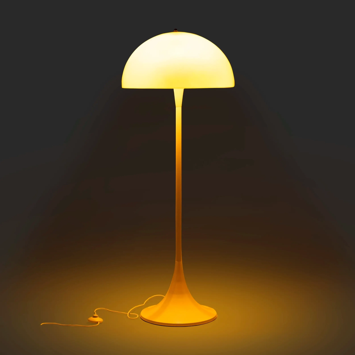 Inspirační stojací lampa Phantella - minimalistická designová lampa