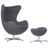 Replica Egg Chair com Apoio para os Pés da designer Arne Jacobsen