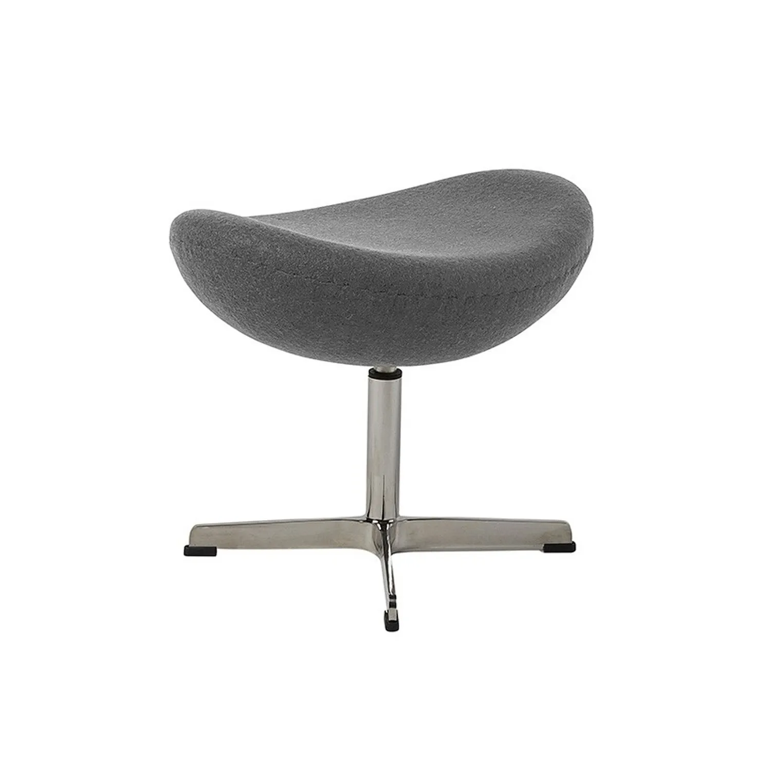 Replica Egg Chair met voetensteun van ontwerper Arne Jacobsen