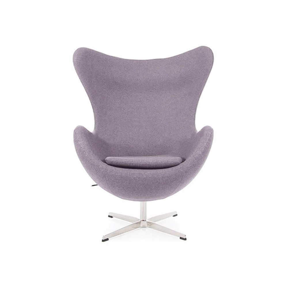 Replika židle na vejce s podnožkou od designéra Arne Jacobsen