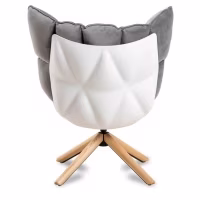 Replika designového křesla Husk Křeslo s podnožkou od skvělé designérky Patricie Urquioly