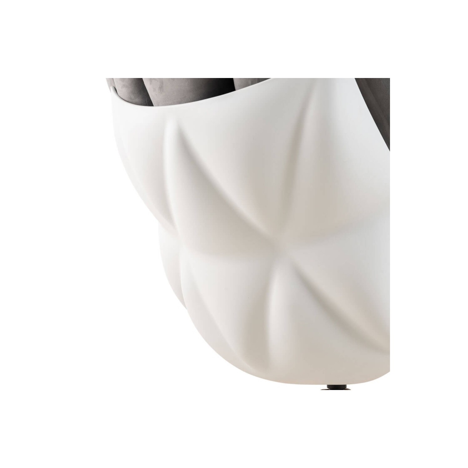 Réplica da poltrona de design Husk da magnífica designer Patricia Urquiola