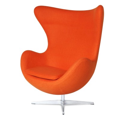 Replica Egg Chair in kasjmier door ontwerper Arne Jacobsen