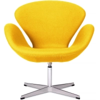 Réplica da cadeira Arne Jacobsen