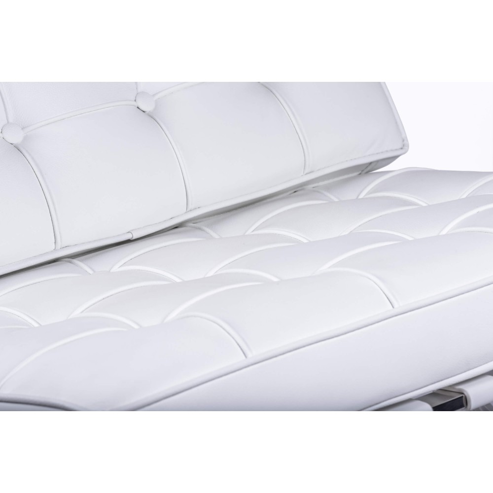 Ensiluokkainen Barcelona -tuolin kopio italialaisesta nahasta