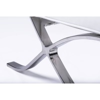 Ensiluokkainen Barcelona -tuolin kopio italialaisesta nahasta