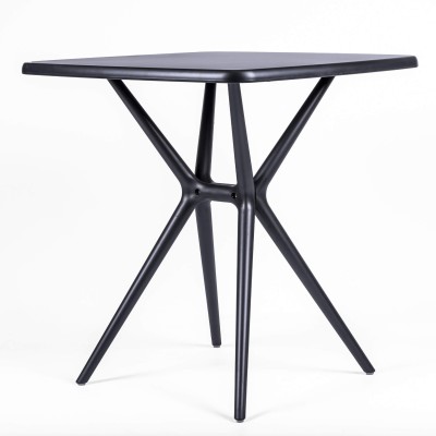 Moises design table for garden