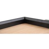 Pop bureautafel met gelakte poten in een moderne stijl