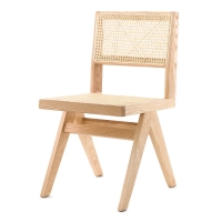 Réplica da cadeira Chandigarh pelo designer Pierre Jeanneret 