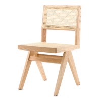 Nachbildung des Chandigarh-Stuhls des Designers Pierre Jeanneret 