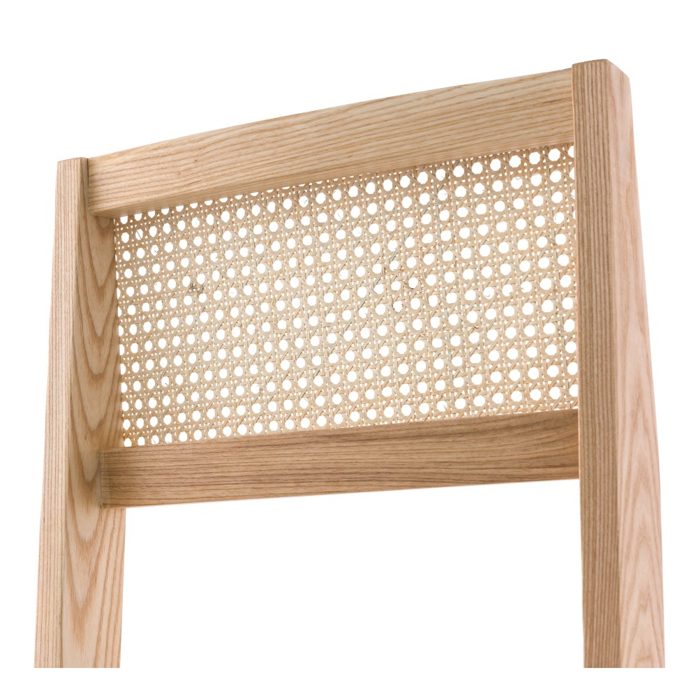 Nachbildung des Chandigarh-Stuhls des Designers Pierre Jeanneret 