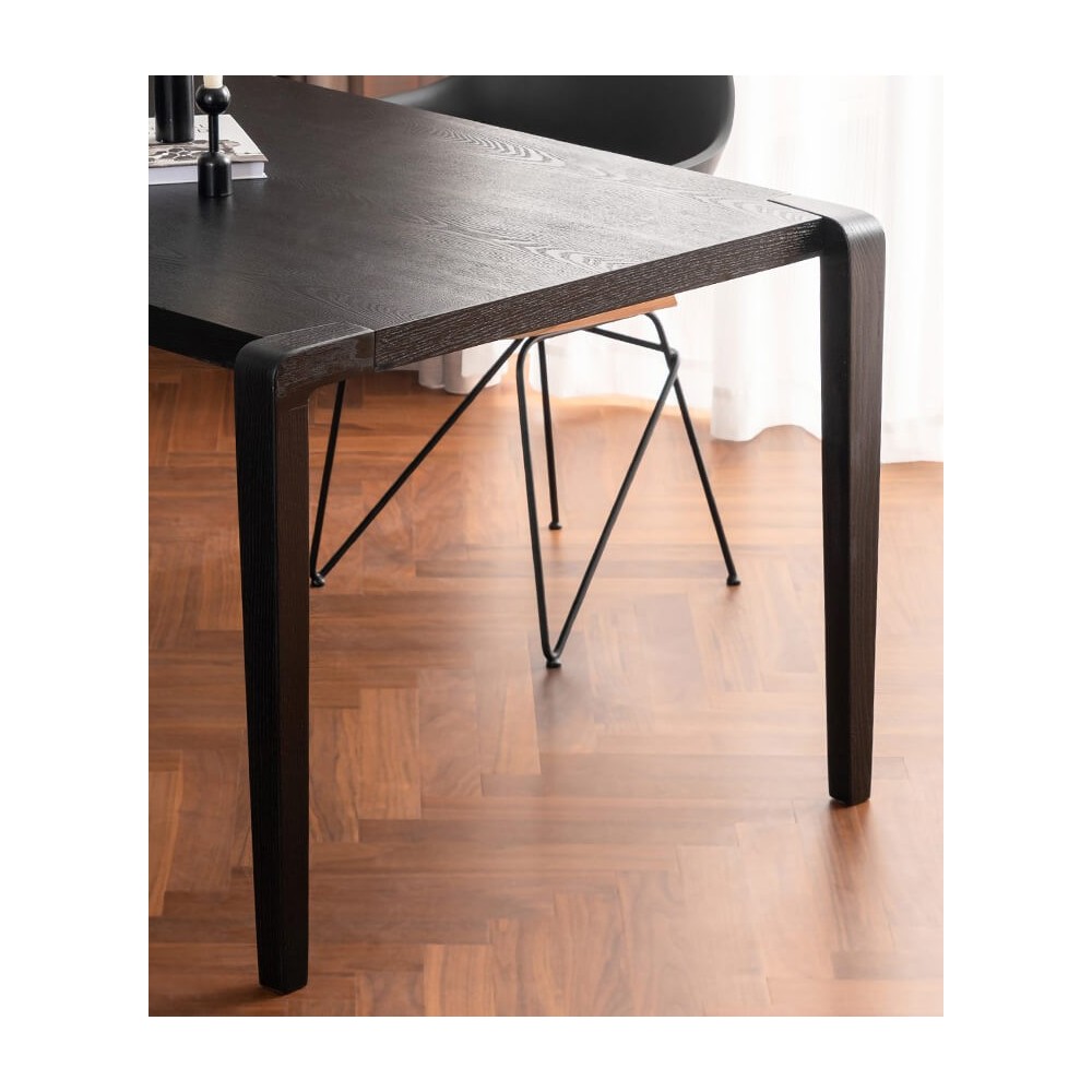 Inmod suorakaiteen muotoinen puinen ruokapöytä