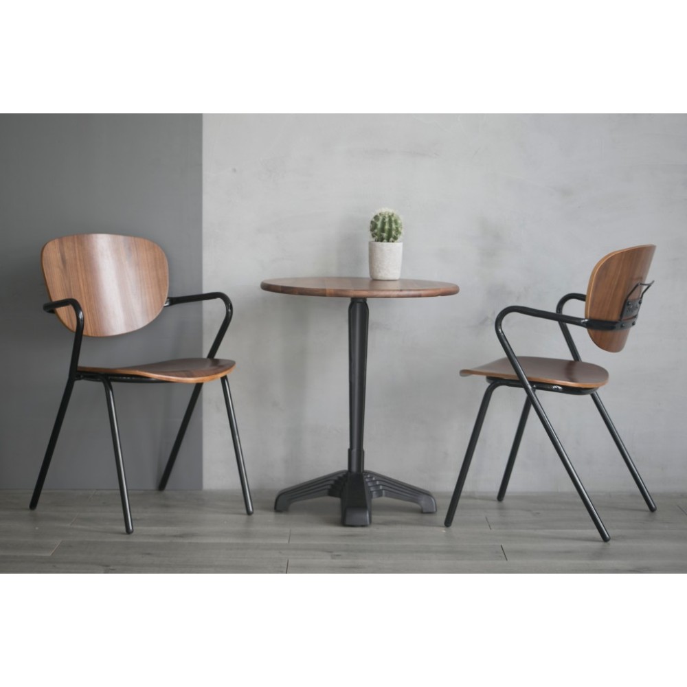 Teollinen tuoli Alpha pähkinäpuusta