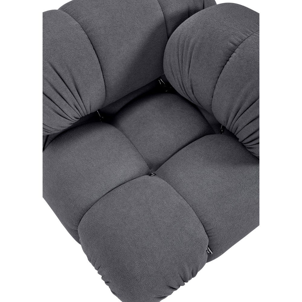 Laurel-sohvan selkänoja on verhoiltu bouclé-kankaalla